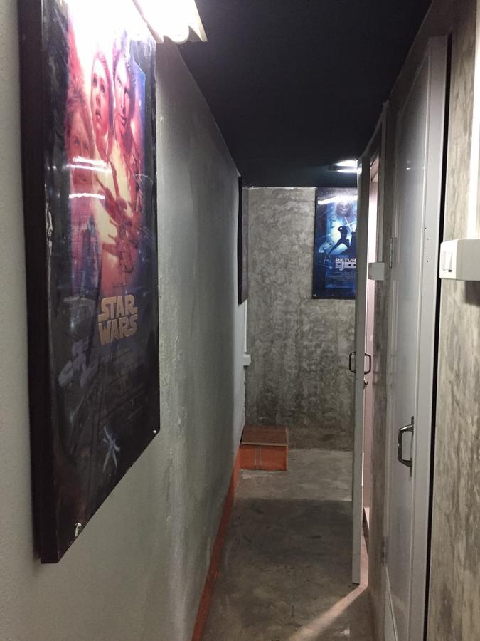 Tiger House Hostel (Adults Only) Чиангмай Екстериор снимка
