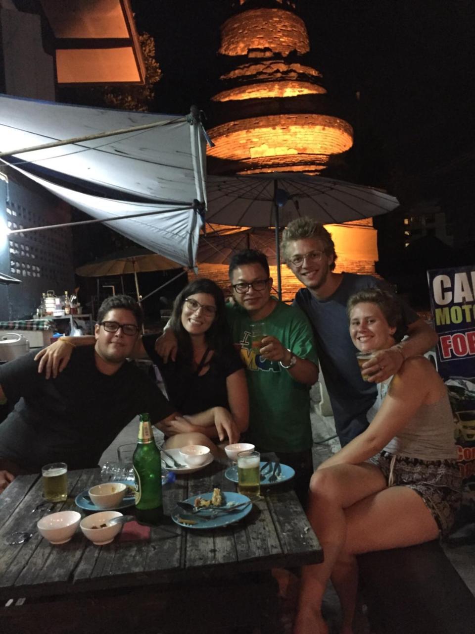 Tiger House Hostel (Adults Only) Чиангмай Екстериор снимка