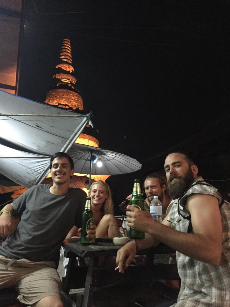 Tiger House Hostel (Adults Only) Чиангмай Екстериор снимка